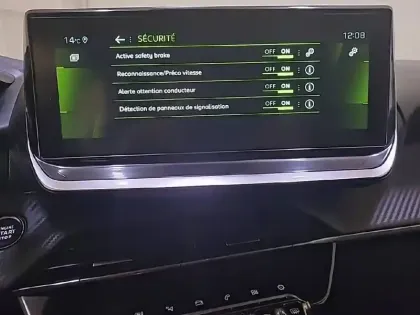 Photo 21 Peugeot 208  BlueHDi 100 S&S BVM6