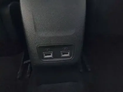 Photo 31 Peugeot 208  BlueHDi 100 S&S BVM6