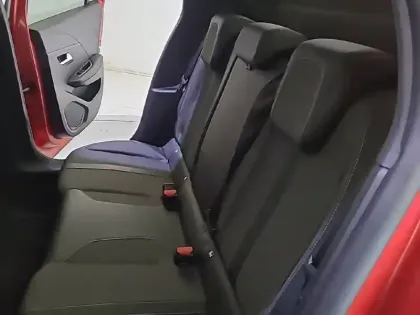 Photo 11 Peugeot 208  BlueHDi 100 S&S BVM6