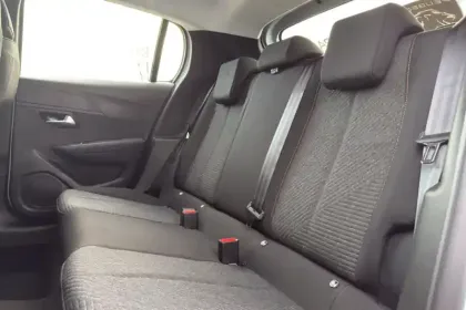 Photo 11 Peugeot 208  Hybrid 110 e-DCS6