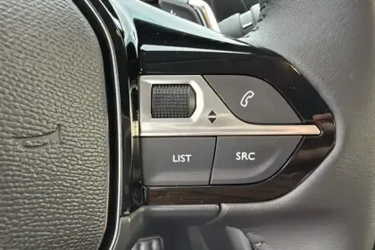 Photo 19 Peugeot 208  Hybrid 110 e-DCS6