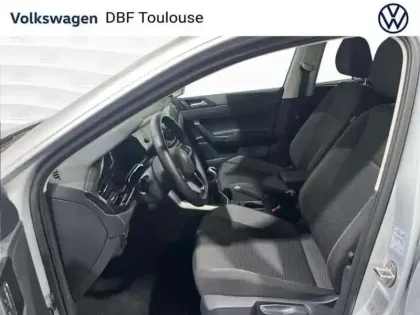 Photo 17 Volkswagen Polo 1.0 TSI 95 S&S BVM5 VW Edition