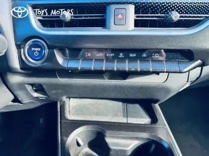 Photo 13 Lexus UX 2.0 250H 2WD Premium Edition