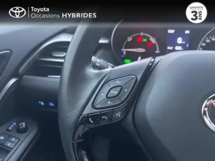 Photo 8 Toyota C-HR  1.8 Hybride 122ch Dynamic Ultimate E-CVT