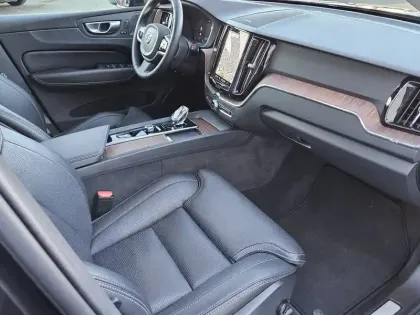 Photo 6 Volvo Xc60  B4 197 ch Geartronic 8