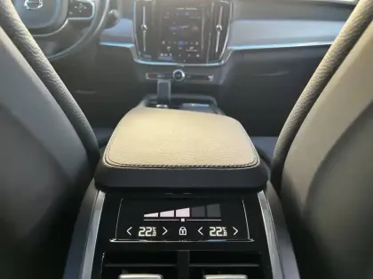 Photo 21 Volvo V90  B4 (Diesel) 197 ch Geartronic 8