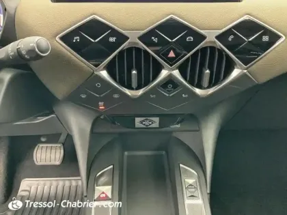 Photo 12 DS DS 3 DS3 Crossback PureTech 130 EAT8 So Chic