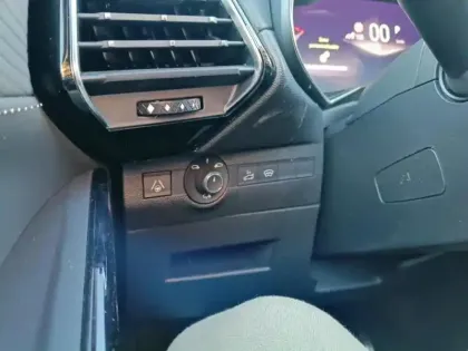 Photo 18 DS Ds 7 FULL CUIR + COFFRE ELCTRIQUE