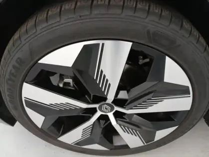 Photo 16 Renault Megane 220 ch autonomie confort GSR2 Techno