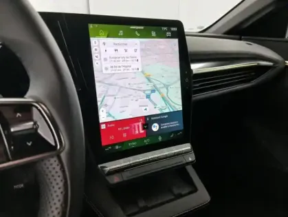 Photo 21 Renault Megane 220 ch autonomie confort GSR2 Techno