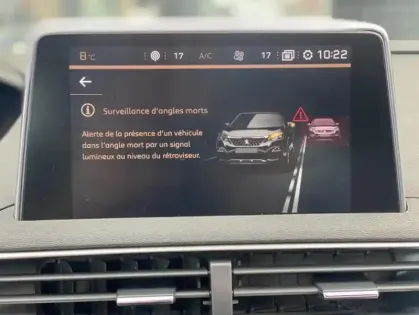 Photo 26 Peugeot 3008 II Puretech 130 S&amp;S GT LINE