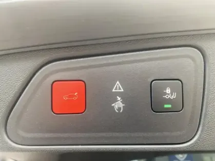 Photo 10 Peugeot 3008 II Puretech 130 S&amp;S GT LINE