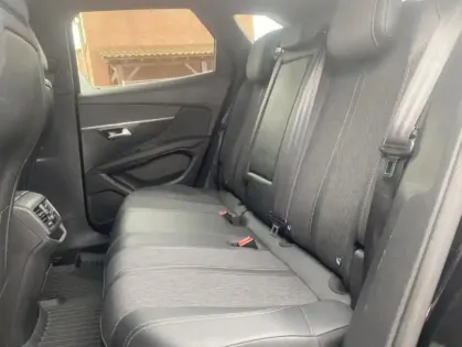 Photo 21 Peugeot 3008 II Puretech 130 S&amp;S GT LINE