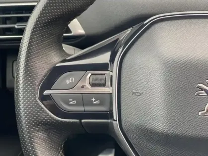 Photo 7 Peugeot 3008 II Puretech 130 S&amp;S GT LINE