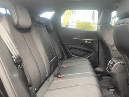 Photo 35 Peugeot 3008 II Puretech 130 S&amp;S GT LINE