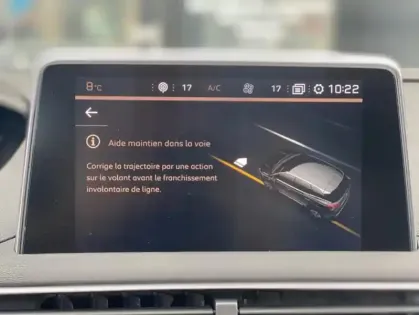 Photo 28 Peugeot 3008 II Puretech 130 S&amp;S GT LINE