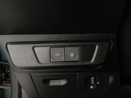 Photo 25 Dacia Sandero ECO-G 100 GSR2 Stepway Extreme