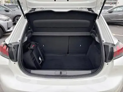 Photo 5 Peugeot 208  e- 136ch Style