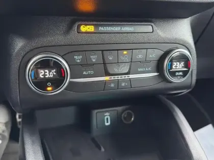 Photo 14 Ford Focus  1.5 EcoBlue 120ch ST-Line BVA