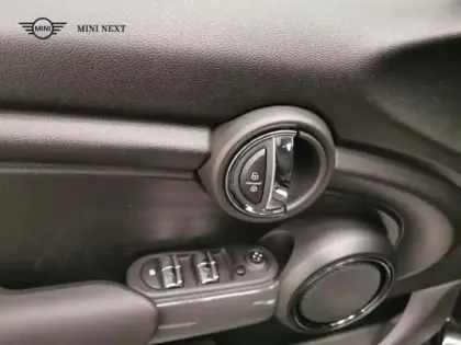 Photo 10 Mini Mini  5 Portes One 102ch Salt BVA7 110g