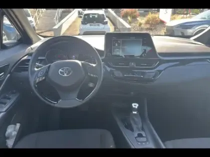 Photo 11 Toyota C-HR  2.0 Hybride 184ch Dynamic Ultimate E-CVT