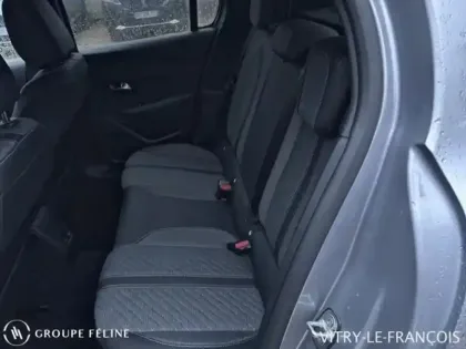 Photo 9 Peugeot 208  1.2 Hybrid 100ch Allure e-DCS6