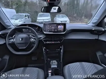 Photo 7 Peugeot 208  1.2 Hybrid 100ch Allure e-DCS6