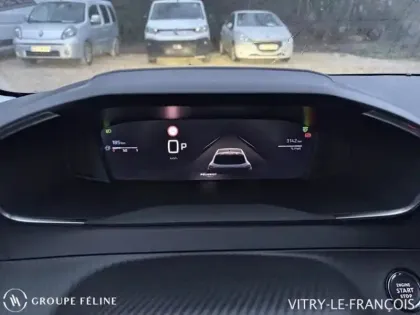 Photo 12 Peugeot 208  1.2 Hybrid 100ch Allure e-DCS6
