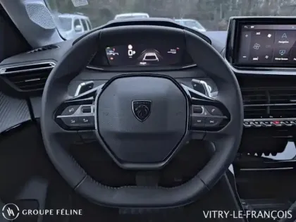 Photo 11 Peugeot 208  1.2 Hybrid 100ch Allure e-DCS6