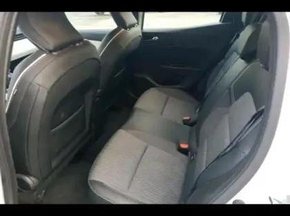 Photo 10 Renault Clio  1.6 E-Tech hybride 140ch Intens -21N