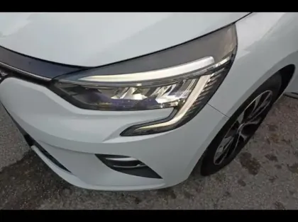 Photo 13 Renault Clio  1.6 E-Tech hybride 140ch Intens -21N