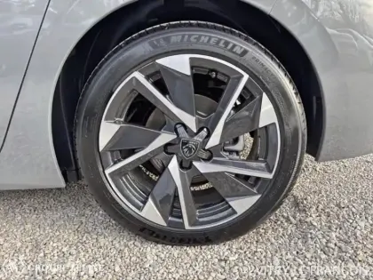 Photo 10 Peugeot 308  1.2 Hybrid 145ch Allure e-DCS6