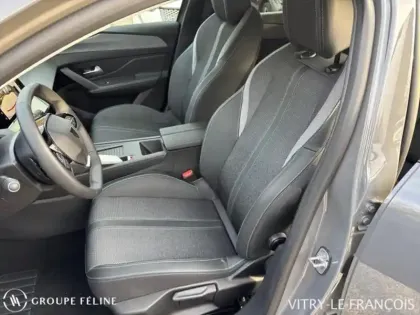 Photo 8 Peugeot 308  1.2 Hybrid 145ch Allure e-DCS6