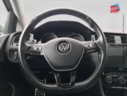 Photo 26 Volkswagen Golf  1.4 TSI 150ch ACT BlueMotion Technology all star 5p Sieges chauf