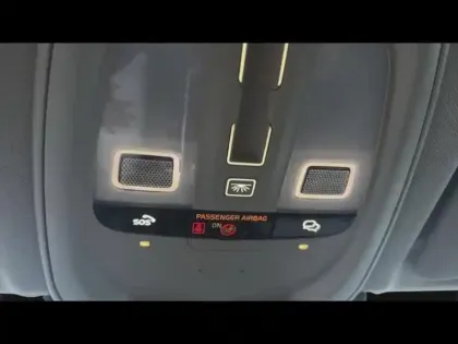 Photo 11 Volvo Xc60  T6 Hybride Rechargeable 253 + 145ch Ultra Style Dark Geartronic 8 AWD