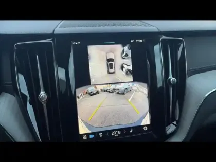 Photo 13 Volvo Xc60  T6 Hybride Rechargeable 253 + 145ch Ultra Style Dark Geartronic 8 AWD