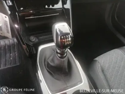 Photo 14 Peugeot 2008  1.2 100ch S&S Allure