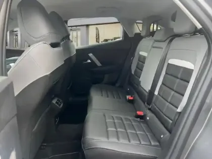 Photo 9 Citroën C4  1.2 Hybride 136ch S&S MAX Automatique