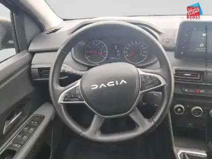 Photo 11 Dacia Jogger  1.0 ECO-G 100ch SL Extreme+ 5 places GPS Camera