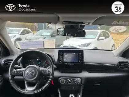 Photo 6 Toyota Yaris  70 VVT-i Dynamic 5p MY22