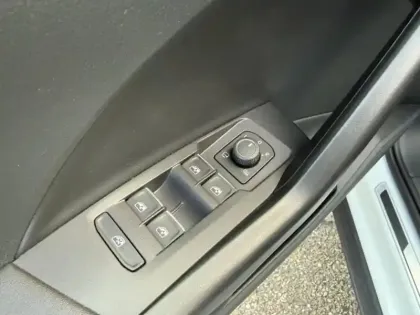 Photo 21 Volkswagen T-cross  1.5 TSI 150ch R-Line DSG7