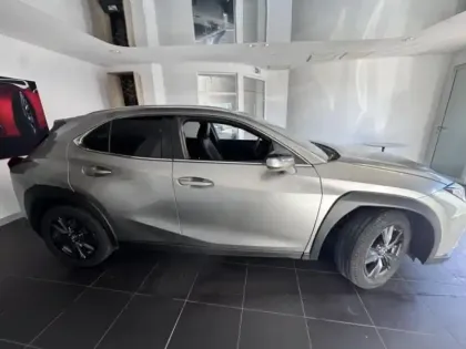 Photo 2 Lexus UX  250h Le 2WD