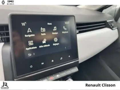 Photo 27 Renault Clio  E-Tech hybride 145ch Evolution