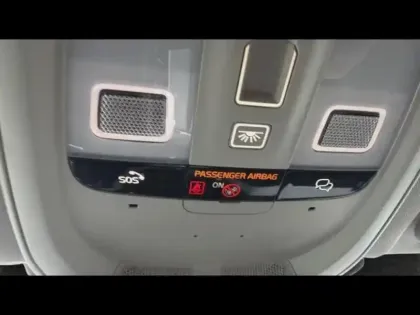 Photo 10 Volvo Xc60  T6 Hybride Rechargeable 253 + 145ch Plus Style Dark Geartronic 8 AWD