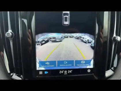 Photo 11 Volvo Xc60  T6 Hybride Rechargeable 253 + 145ch Plus Style Dark Geartronic 8 AWD