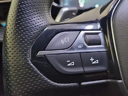 Photo 28 Peugeot 508  SW Hybrid 225 e-EAT8