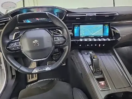 Photo 7 Peugeot 508  SW Hybrid 225 e-EAT8