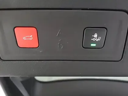 Photo 35 Peugeot 508  SW Hybrid 225 e-EAT8