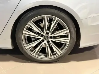 Photo 4 Audi A6  Avant 50 TFSIe 299 ch S tronic 7 Quattro