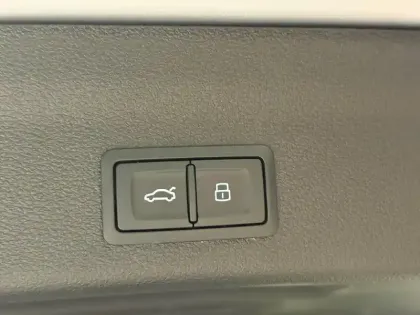 Photo 24 Audi A6  Avant 50 TFSIe 299 ch S tronic 7 Quattro